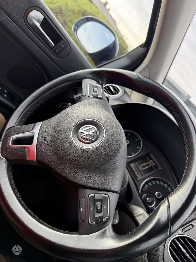 Volkswagen Golf Plus - 10