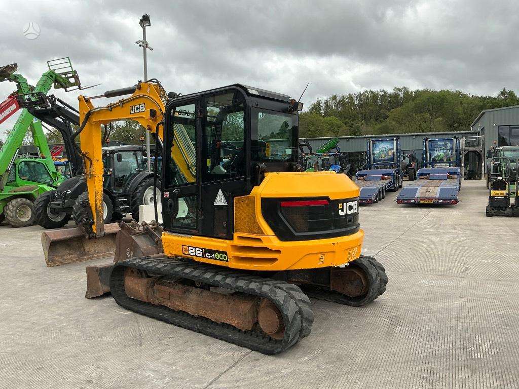 JCB 86 C-1, ekskavatoriai