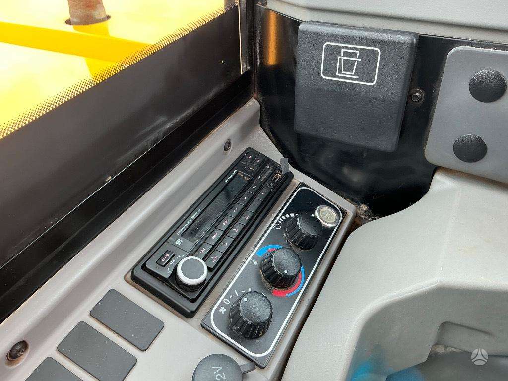 JCB 86 C-1, ekskavatoriai