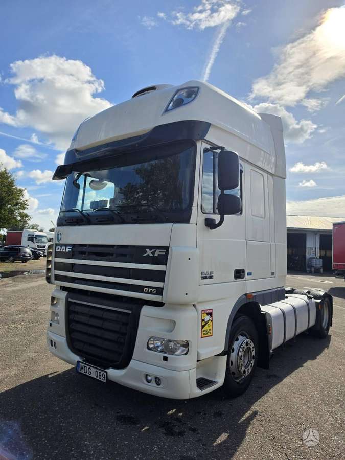 DAF XF 105 460T, double sleeper