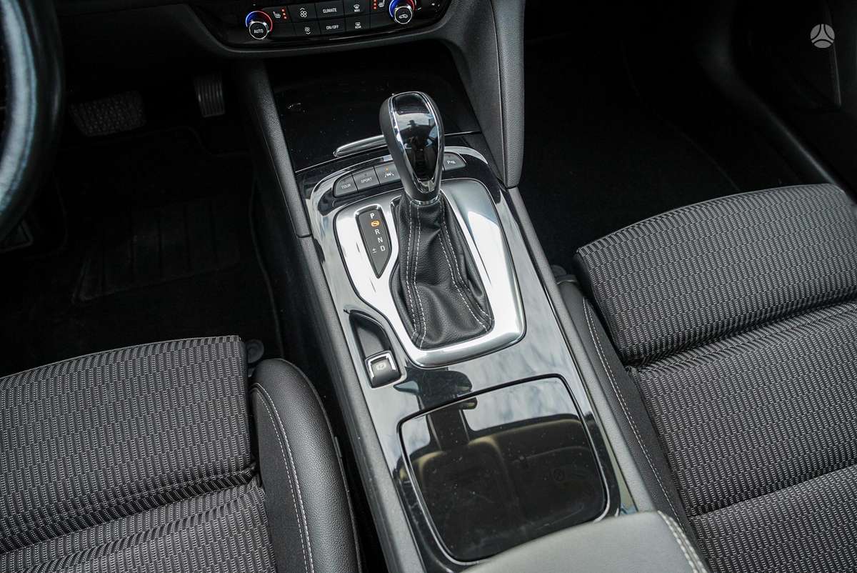 Opel Insignia, 2.0 l., Универсал