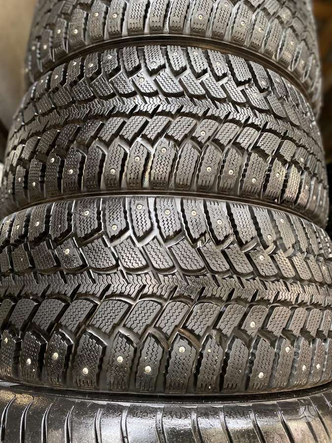 Kumho, žieminės 225/45 R17