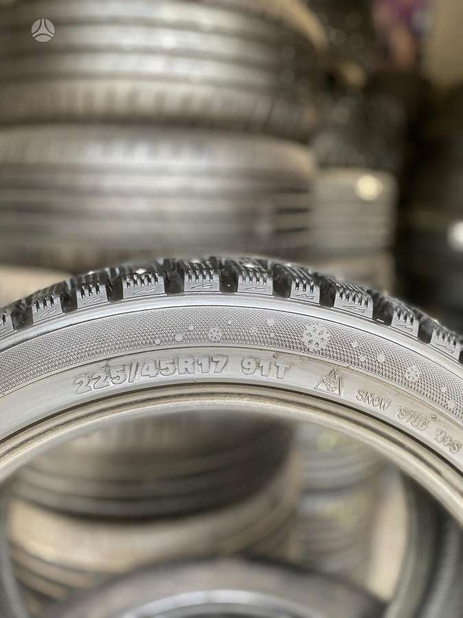 Kumho, winter 225/45 R17
