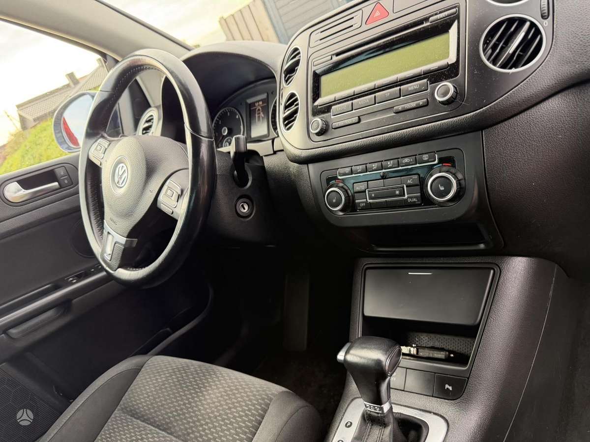 Volkswagen Golf Plus - 9