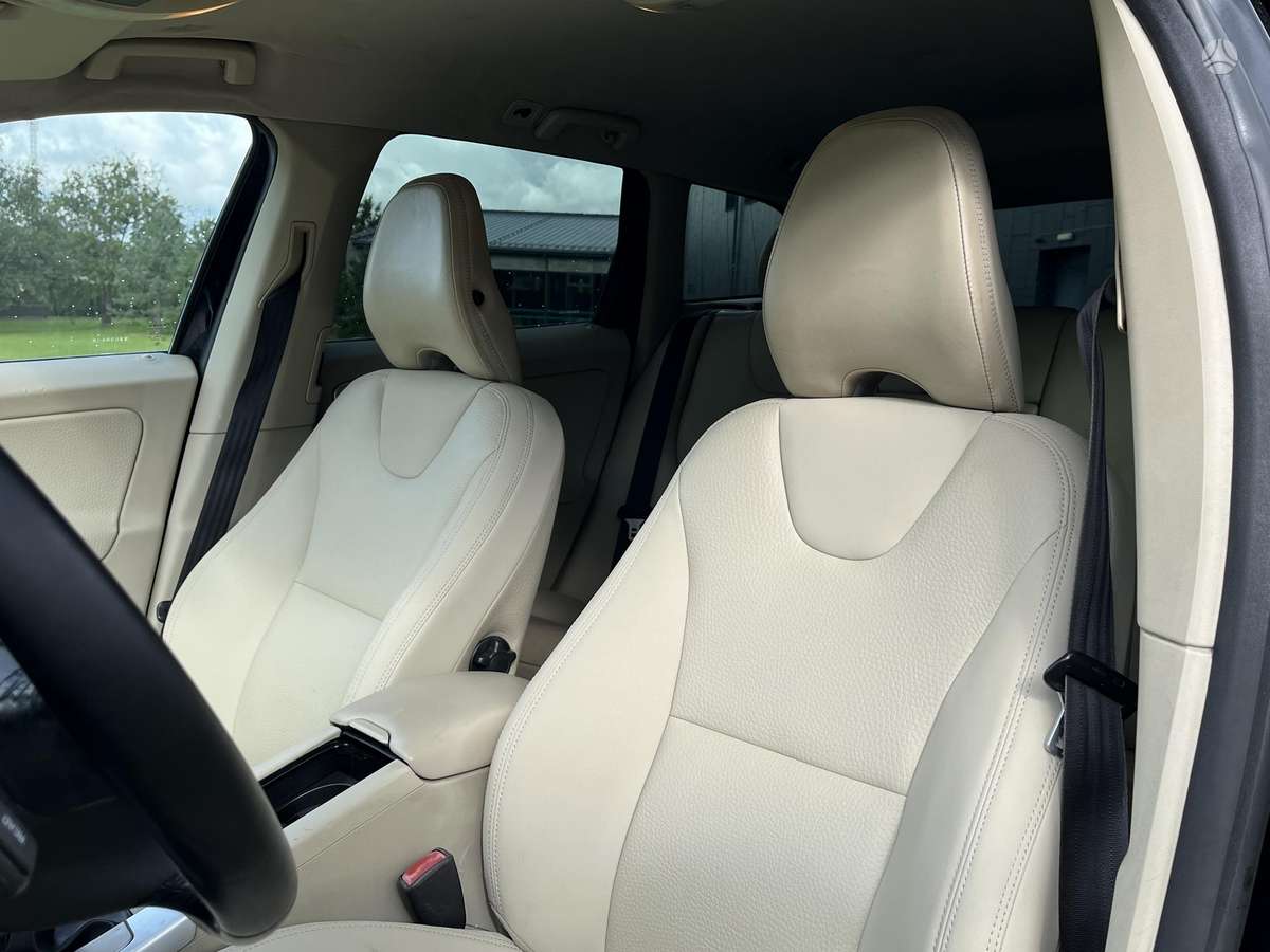 Volvo XC60 - 9