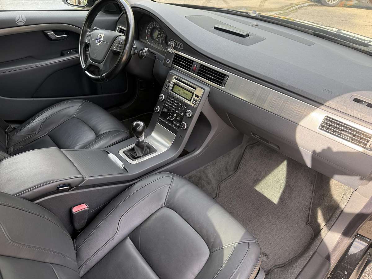 Volvo V70, 2.0 l., wagon
