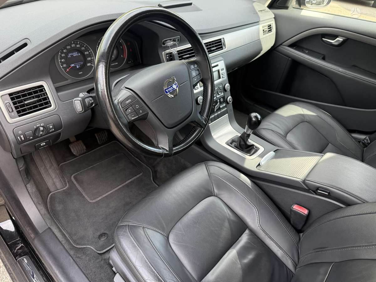 Volvo V70, 2.0 l., universalas
