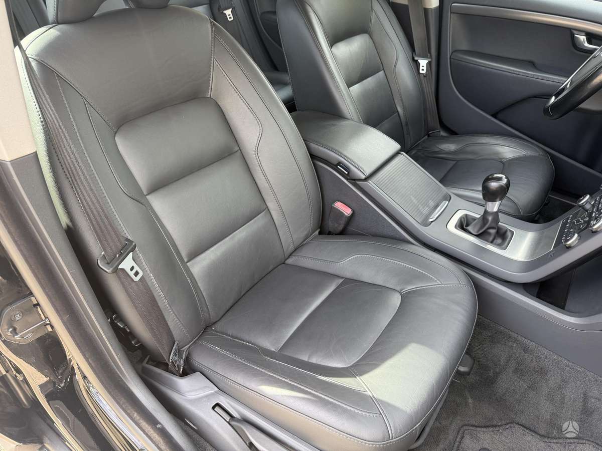 Volvo V70, 2.0 l., wagon