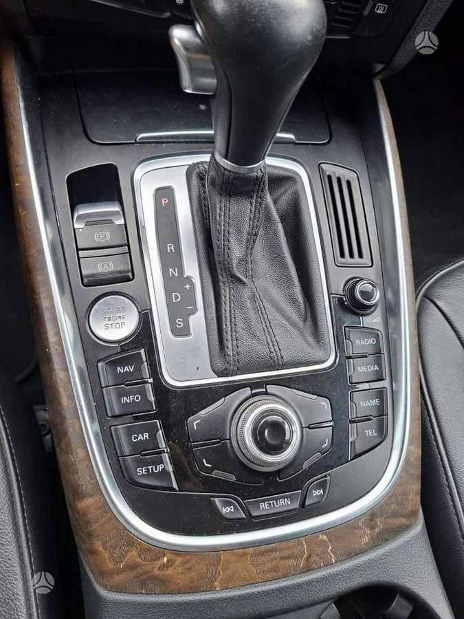 Audi Q5, 2.0 l., off-road / crossover