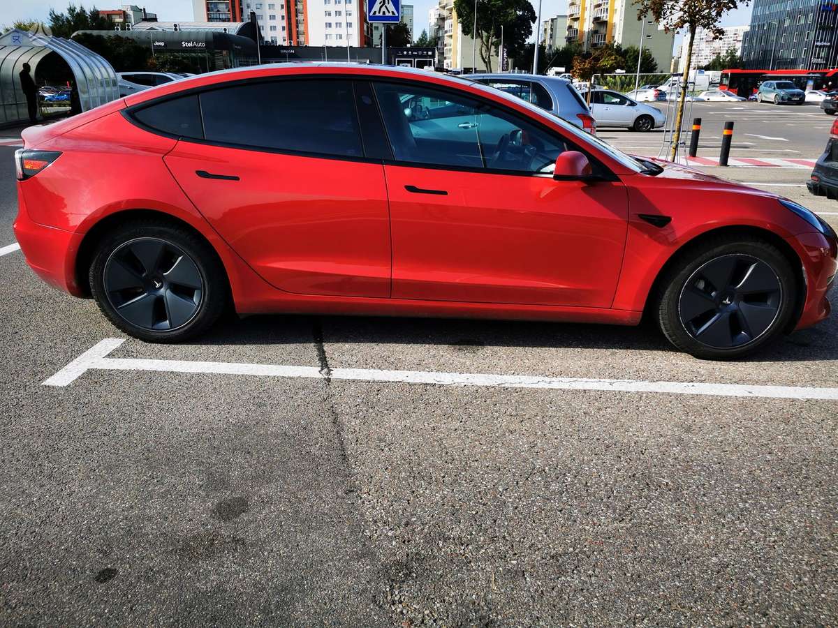 Tesla Model 3, 60 кВт·ч, Седан