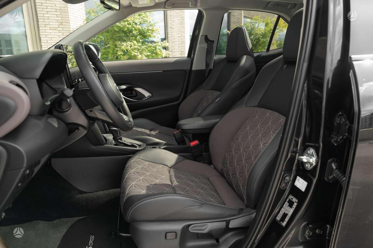 Toyota Yaris Cross - 11