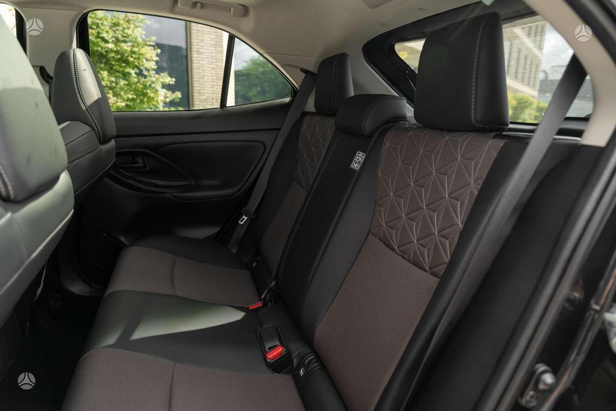 Toyota Yaris Cross - 12