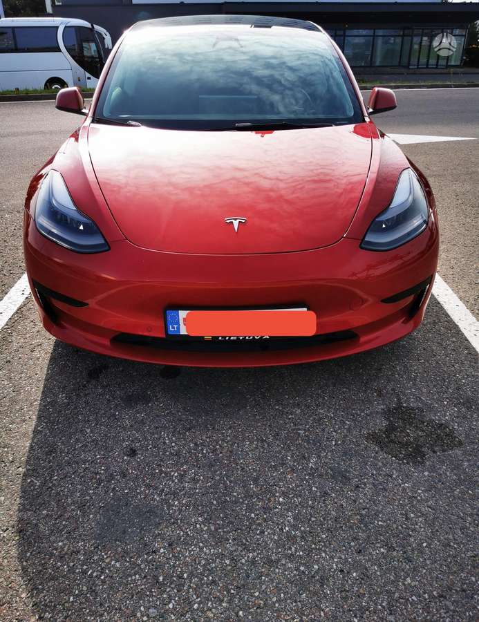 Tesla Model 3, 60 кВт·ч, Седан