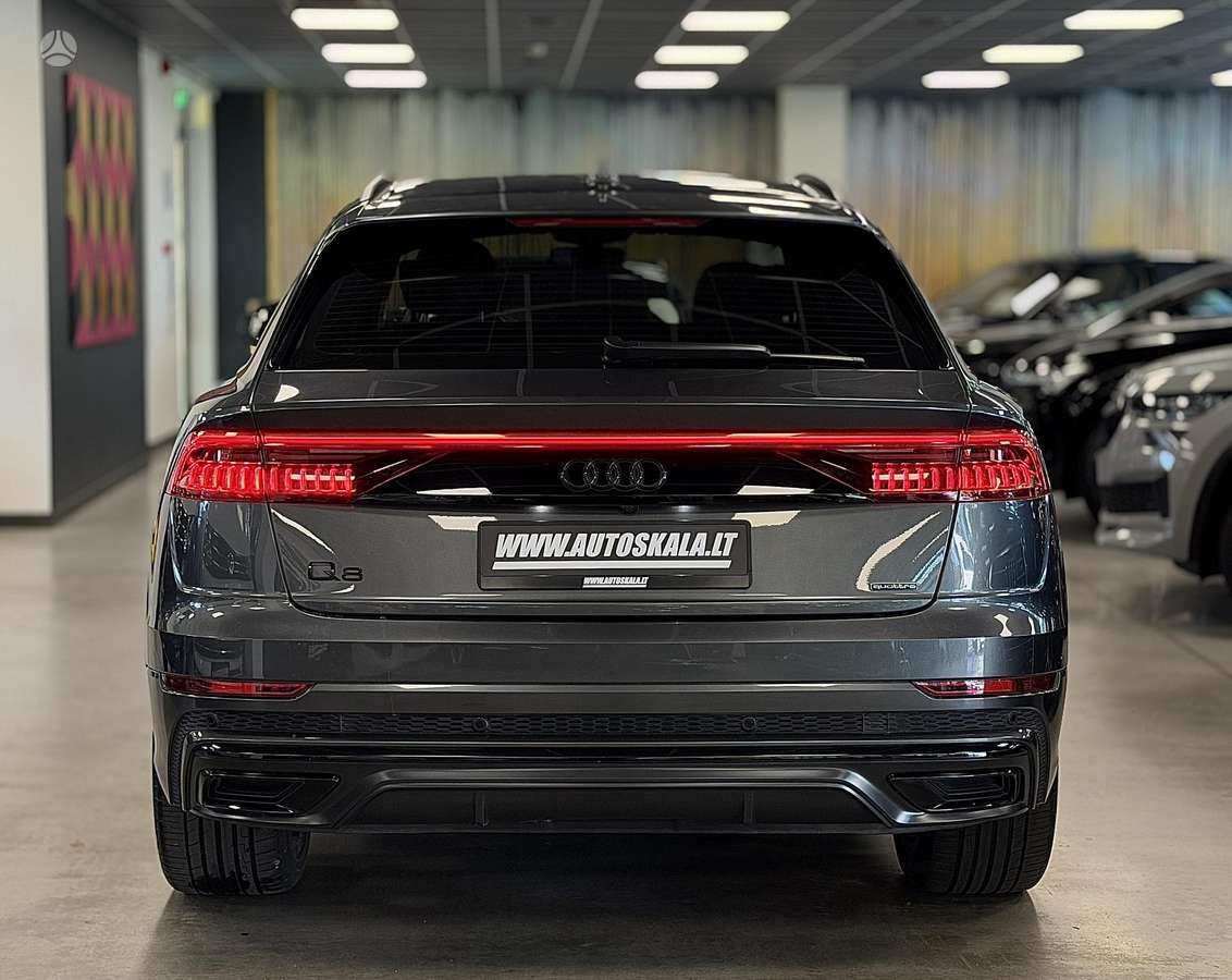 Audi Q8, 3.0 l., hatchback