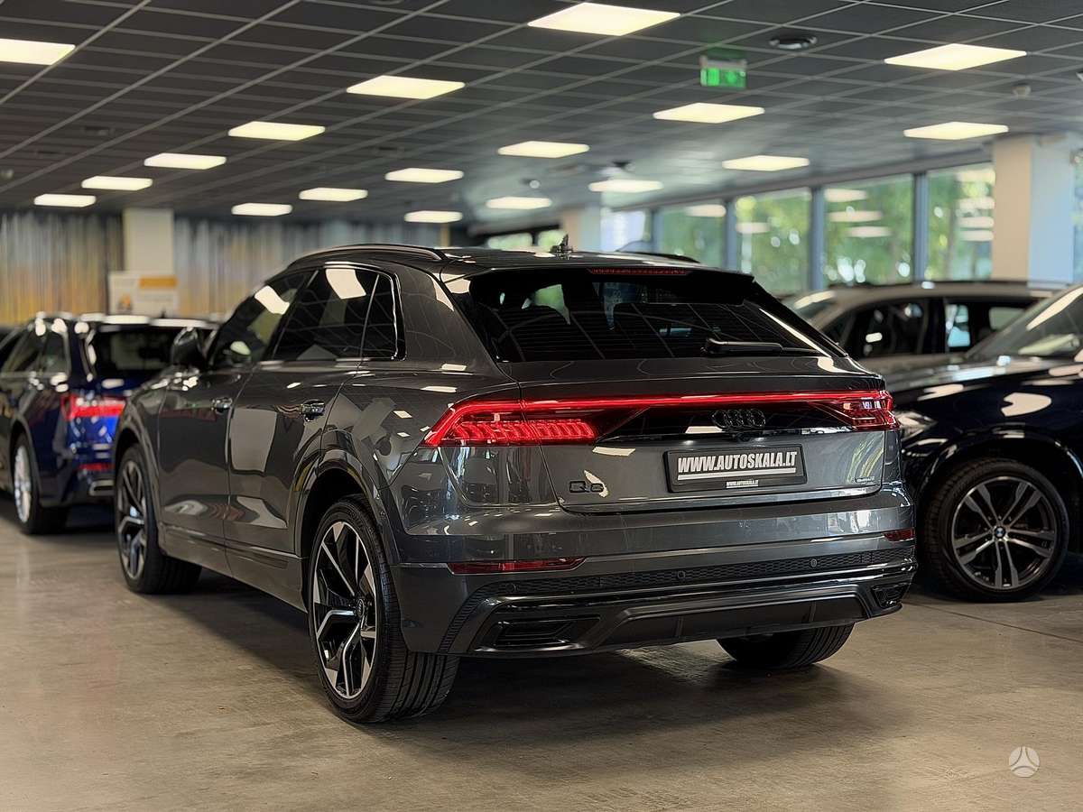 Audi Q8, 3.0 l., hatchback
