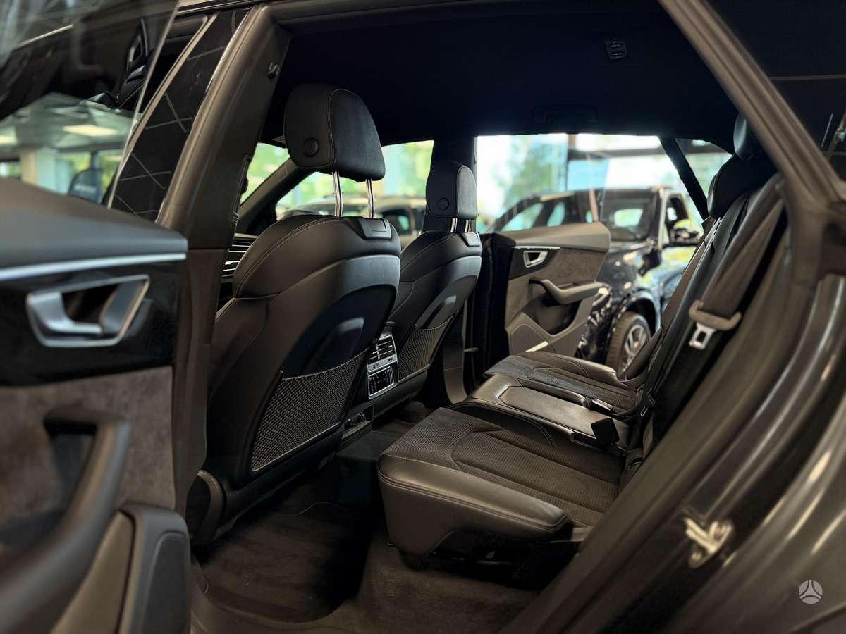 Audi Q8, 3.0 l., hatchback