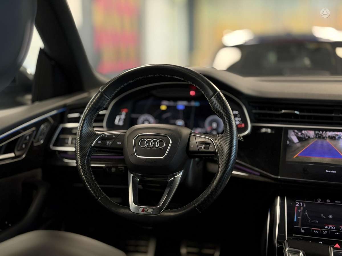 Audi Q8, 3.0 l., hatchback