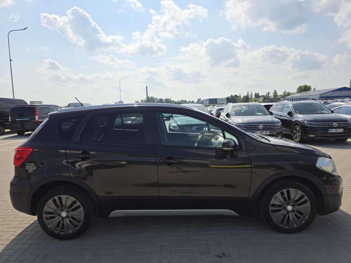 Suzuki SX4 S-Cross - 4