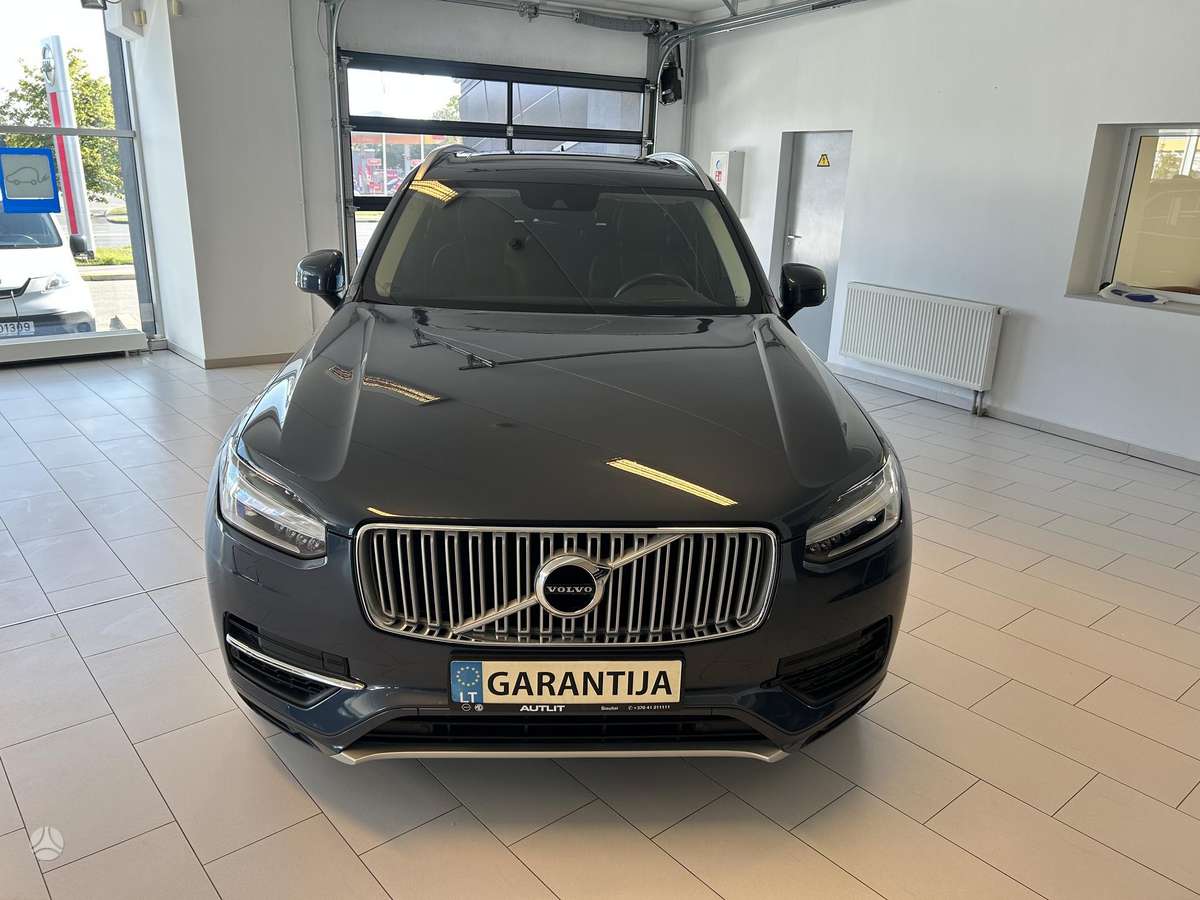 Volvo XC90 - 2