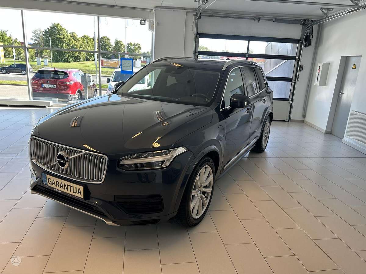 Volvo XC90 - 3
