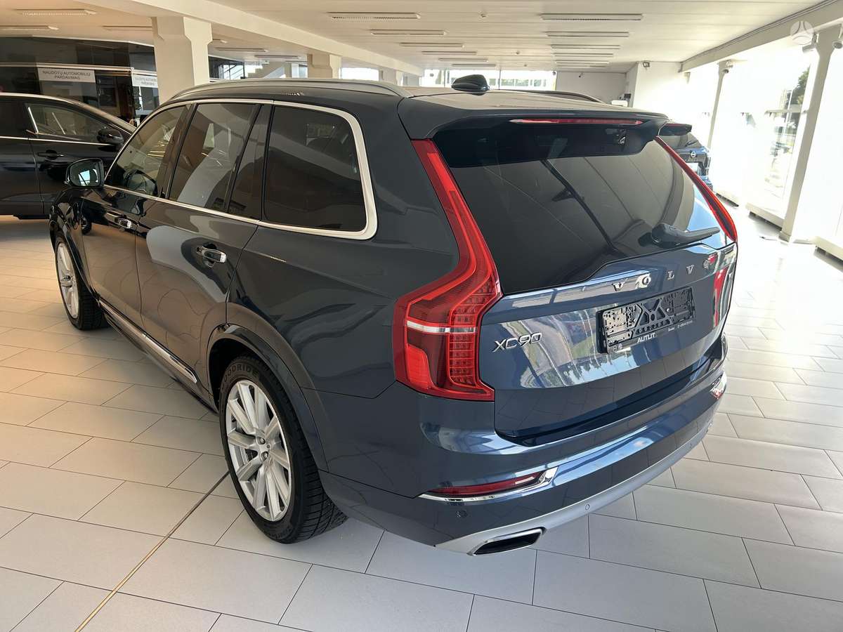 Volvo XC90 - 4