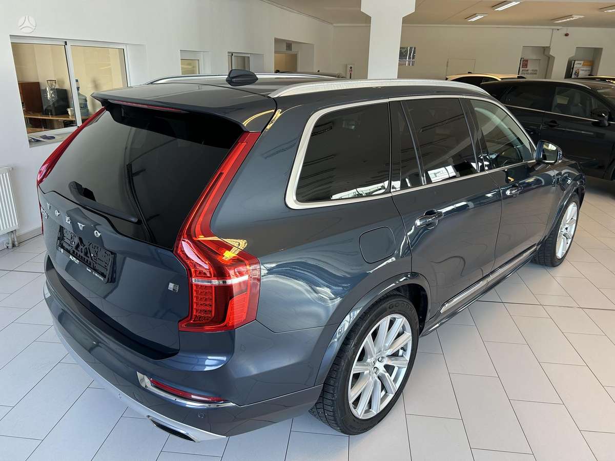 Volvo XC90 - 6
