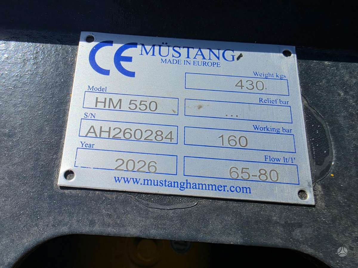 -Kita- Mustang HM550, hydraulic hammers