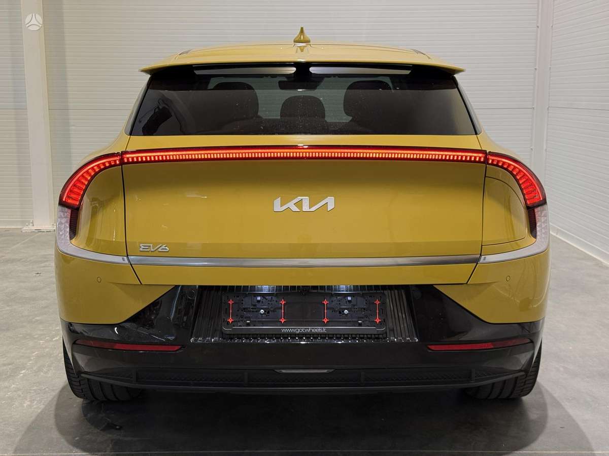 Kia EV6, 77 kWh, off-road / crossover