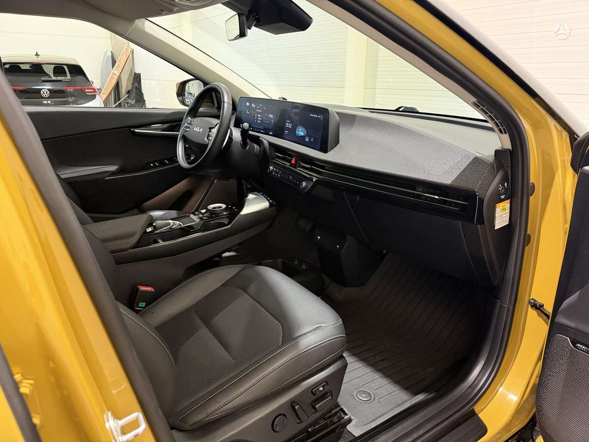Kia EV6, 77 kWh, off-road / crossover