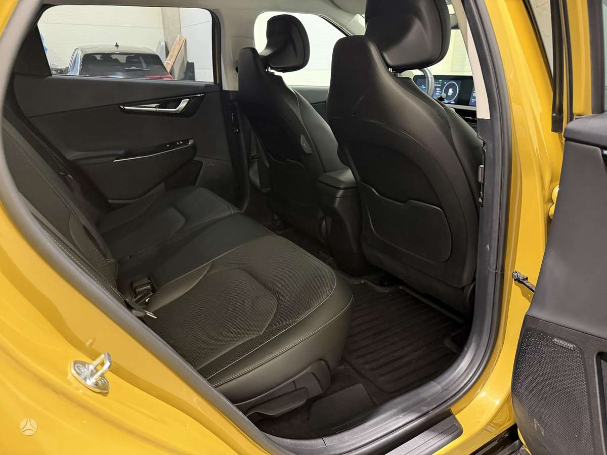 Kia EV6, 77 kWh, off-road / crossover