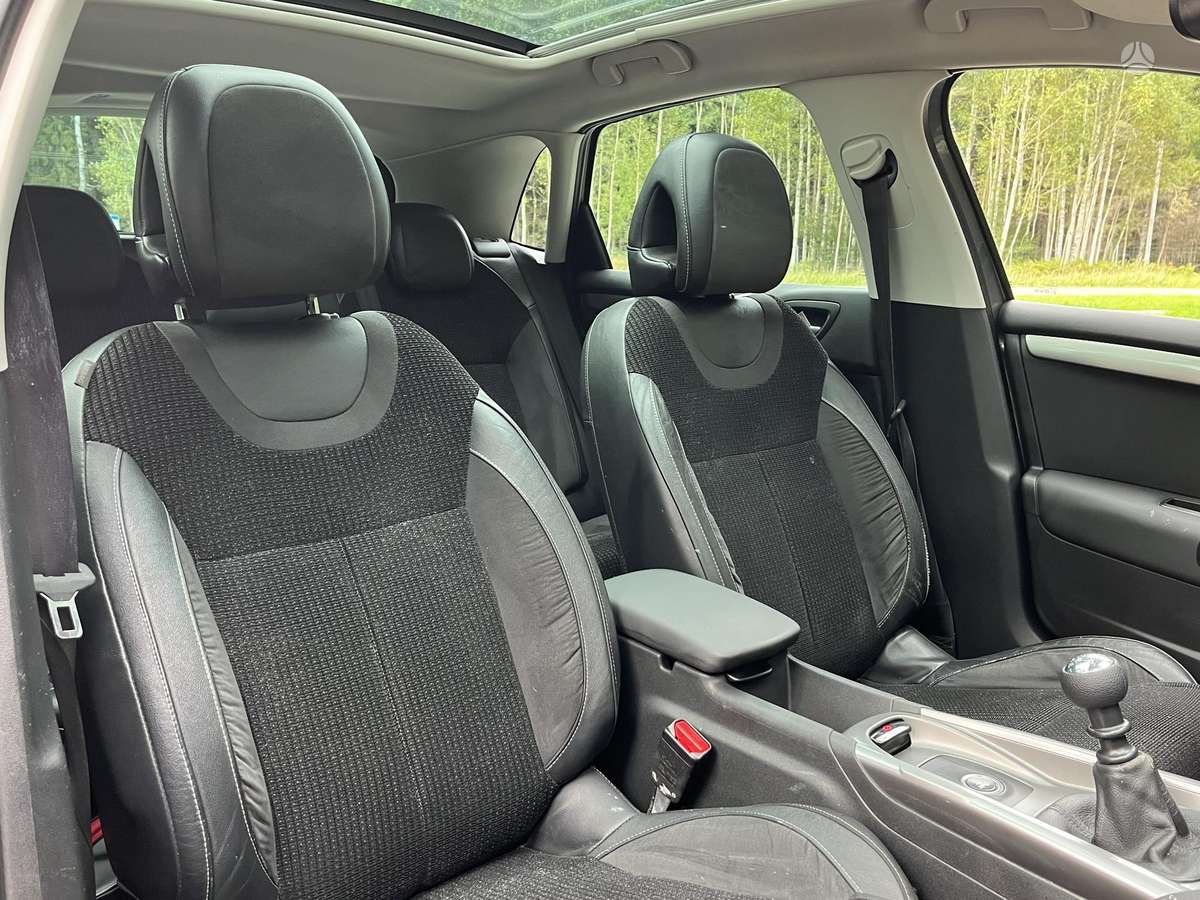 Citroen C4, 2.0 l., Хэтчбек