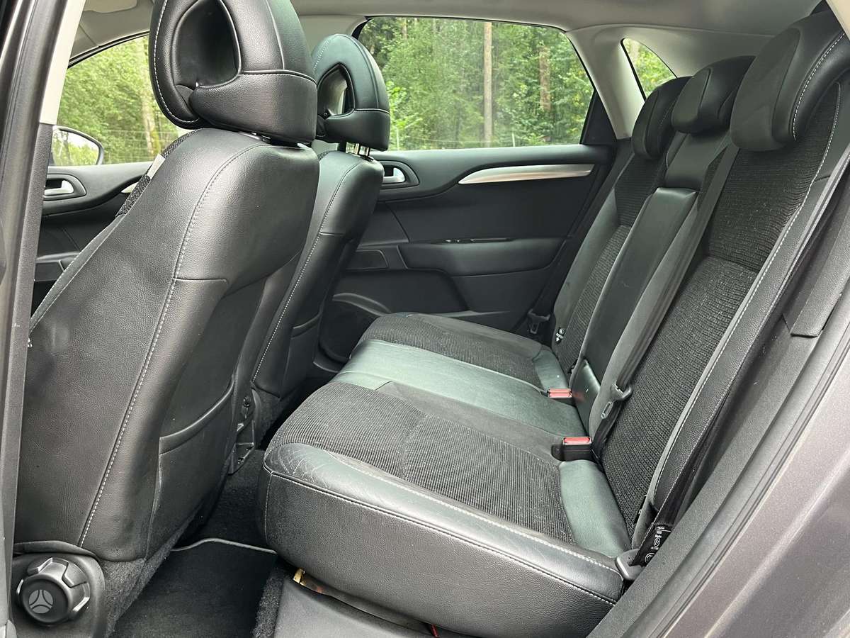 Citroen C4, 2.0 l., Хэтчбек