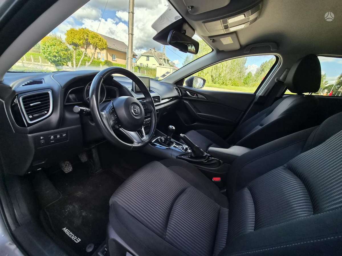 Mazda 3, 2.2 l., Хэтчбек
