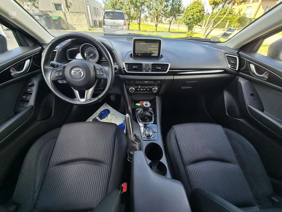 Mazda 3, 2.2 l., Хэтчбек