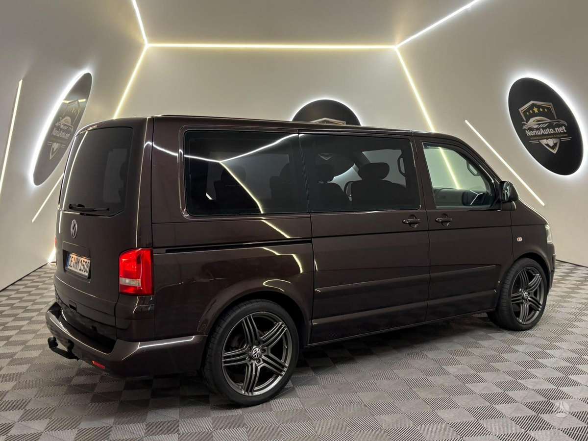 Volkswagen Multivan - 12