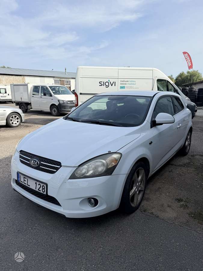 Kia Ceed, 2.0 l., Купе (coupe)