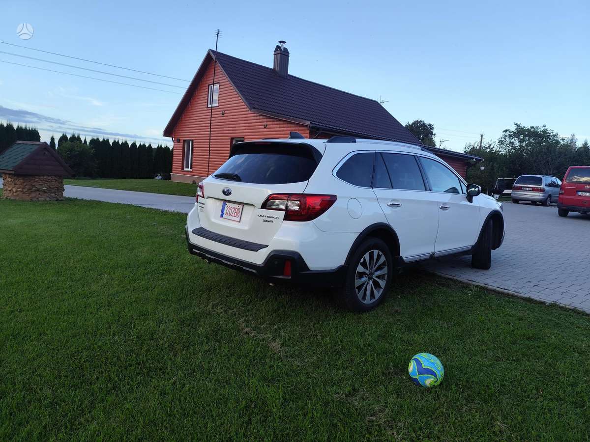 Subaru Outback, 3.6 l., Минивэн