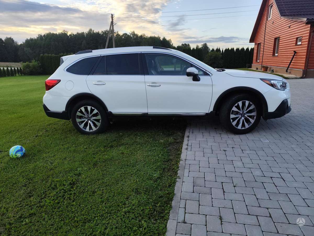 Subaru Outback, 3.6 l., Минивэн