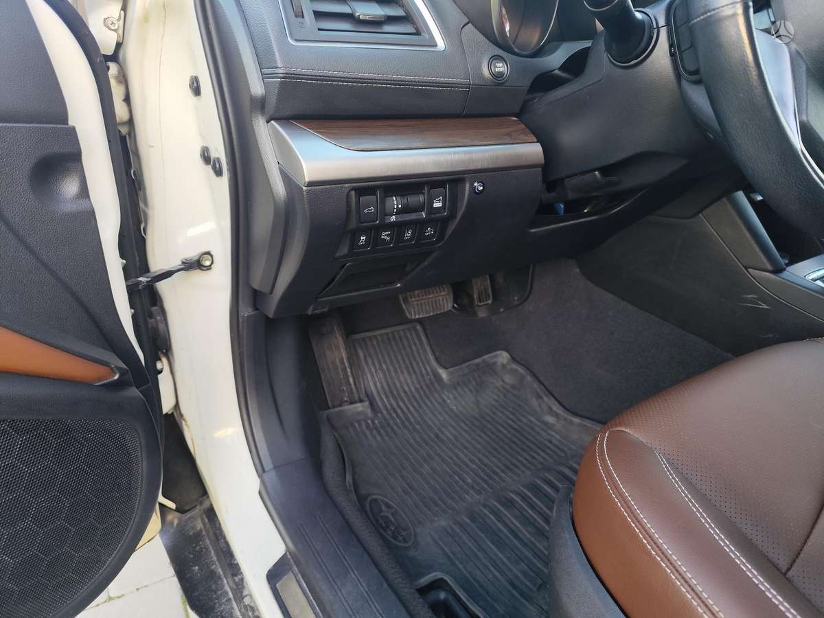 Subaru Outback, 3.6 l., Минивэн