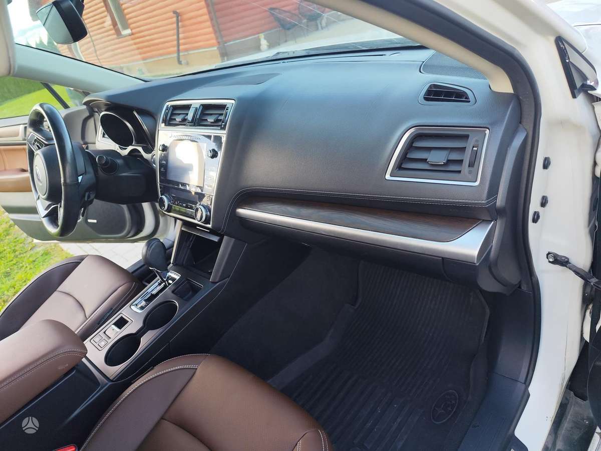 Subaru Outback, 3.6 l., Минивэн