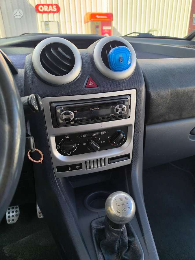 Peugeot 1007 - 7