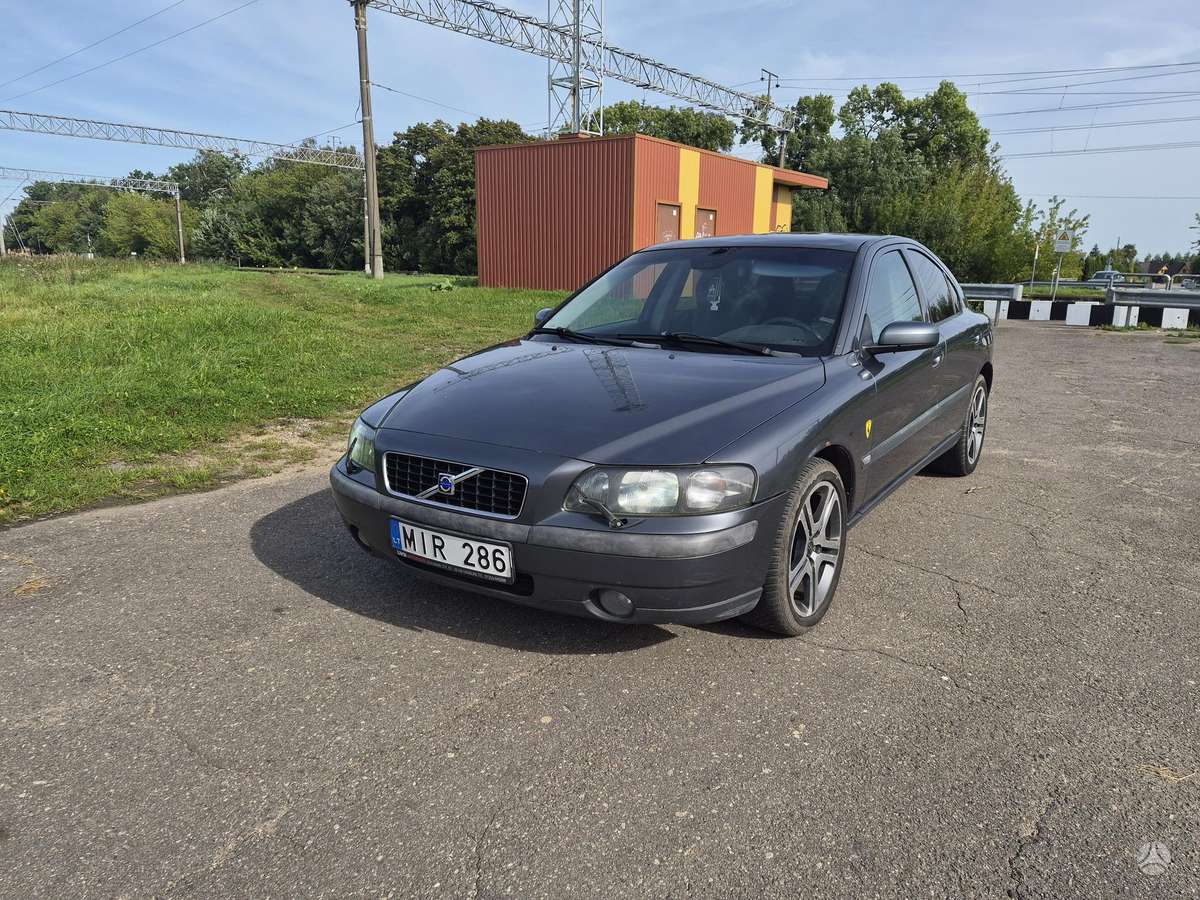 Volvo S60 - 1