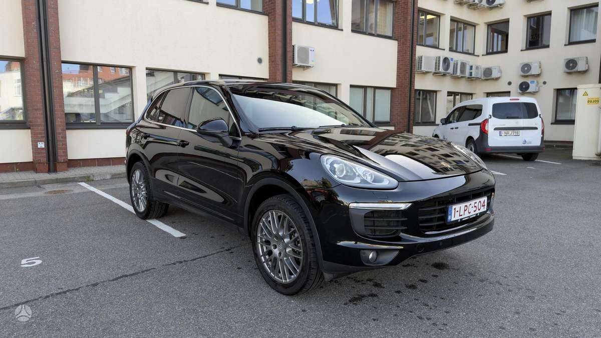 Porsche Cayenne - 3
