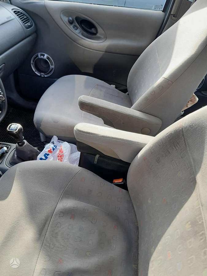 Volkswagen Sharan - 5