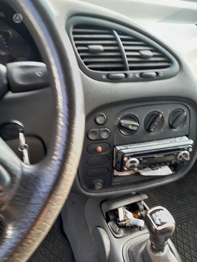 Volkswagen Sharan - 7