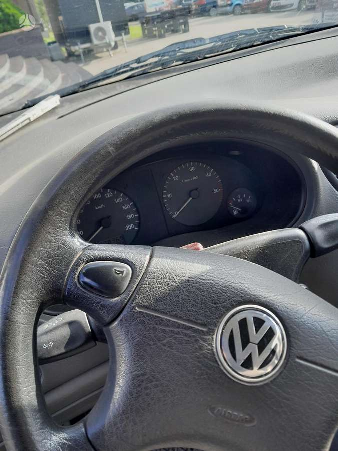 Volkswagen Sharan - 8