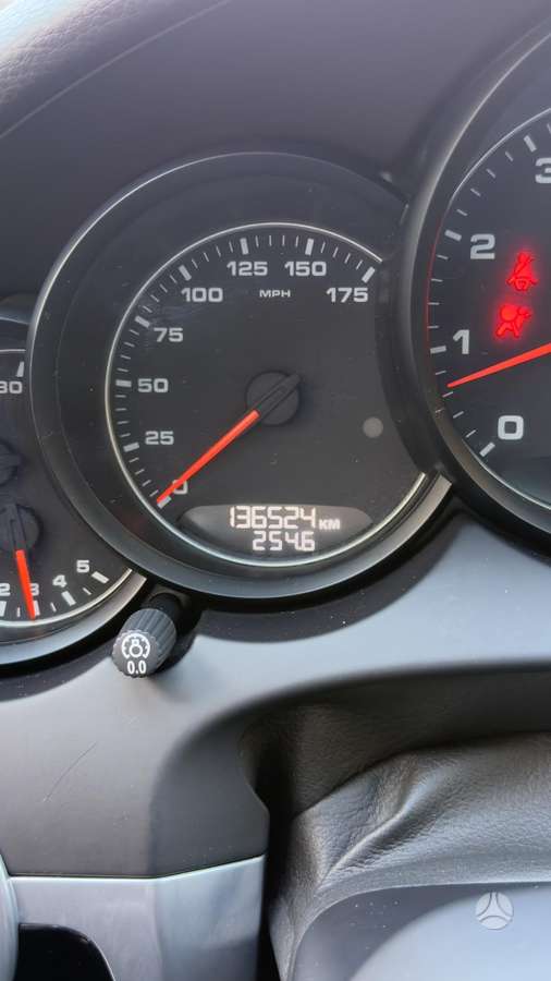 Porsche Cayenne - 11