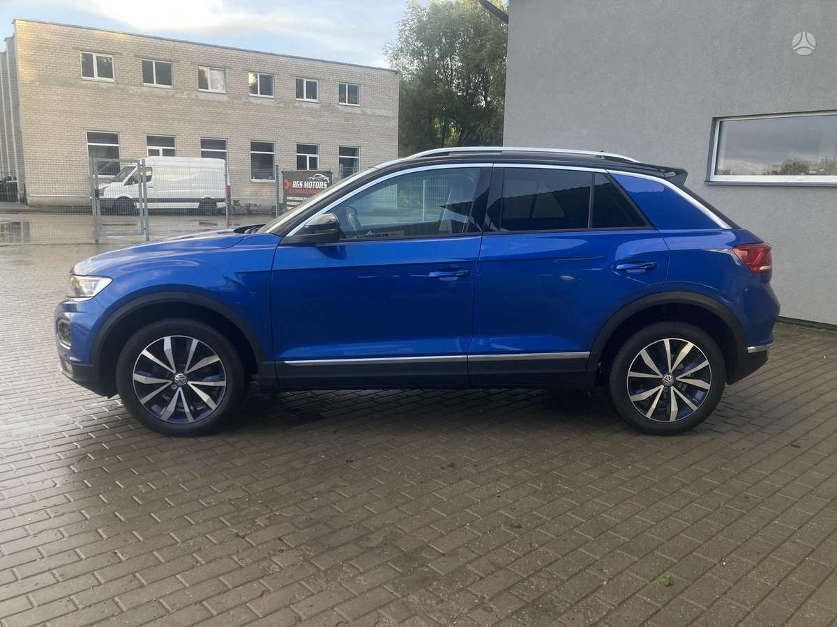 Volkswagen T-Roc - 8
