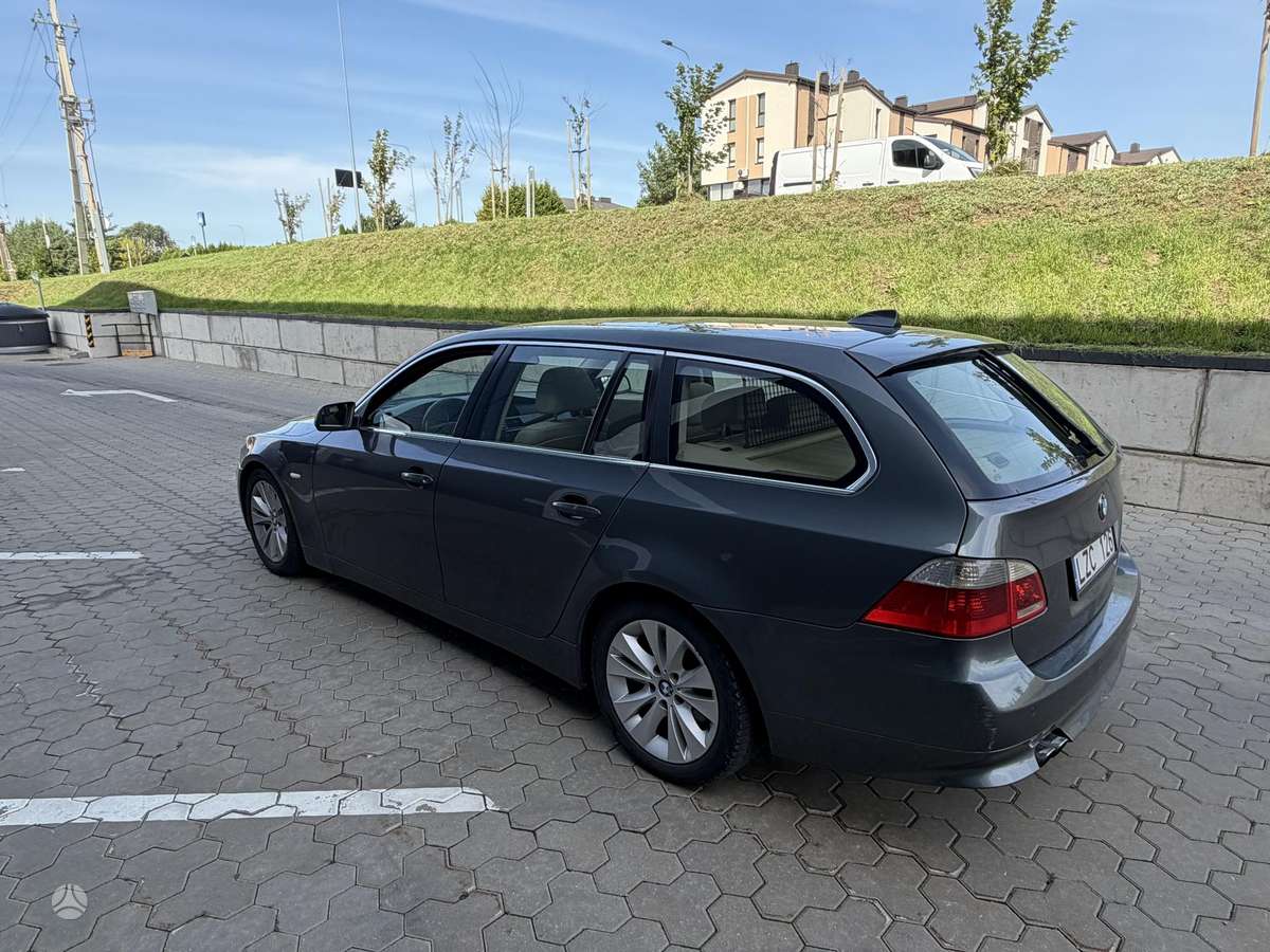 BMW 525, 2.5 l., wagon