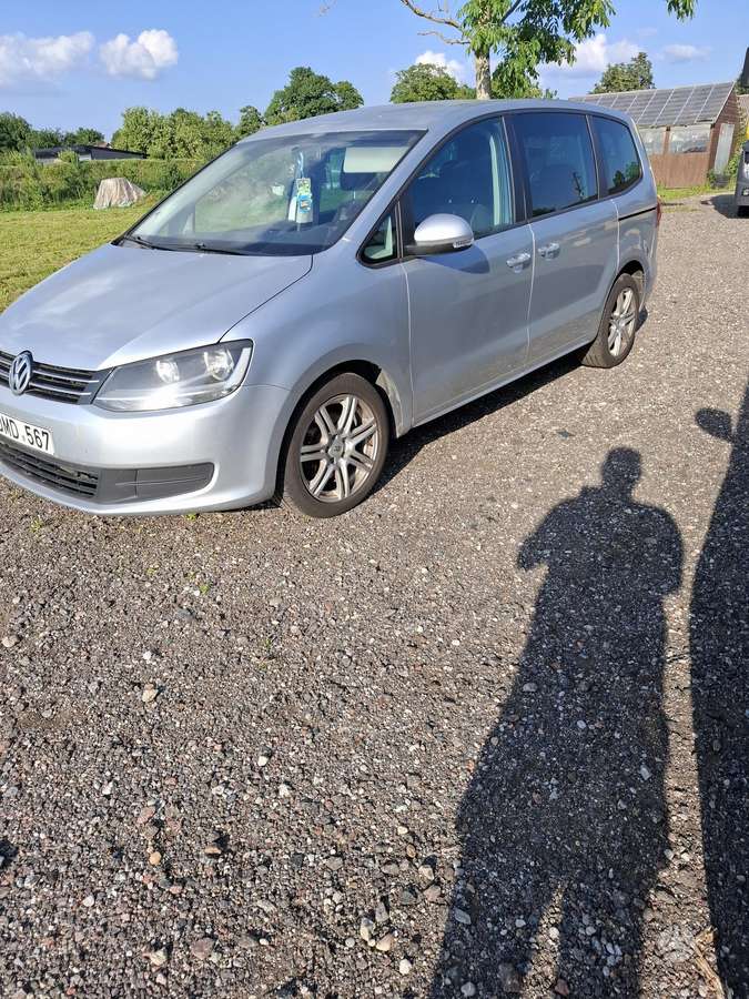 Volkswagen Sharan - 1